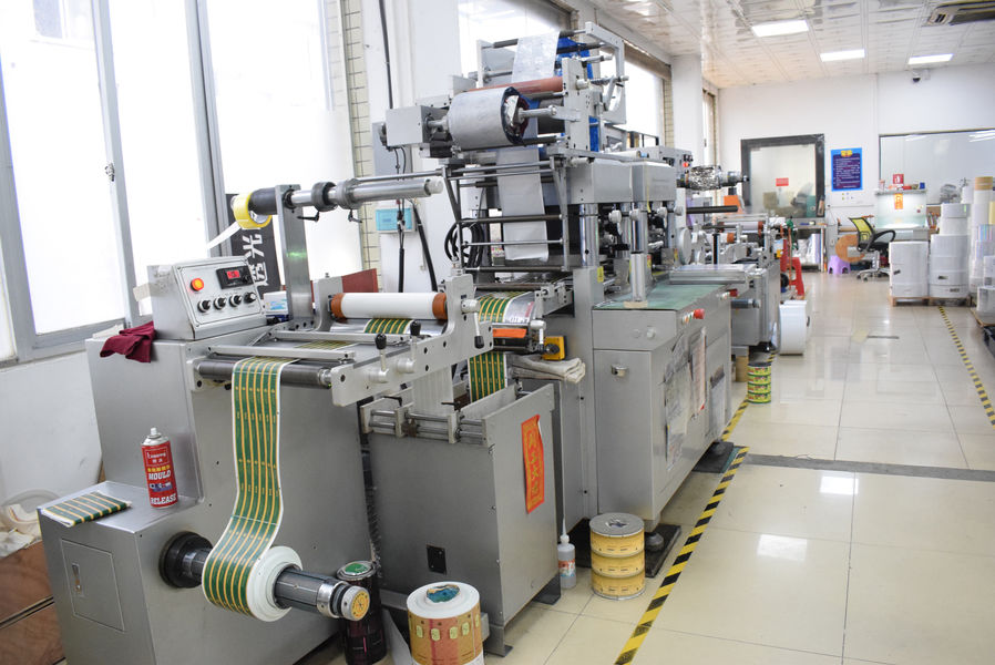 GUANGZHOU YM PACKAGE PRODUCTS CO.,LTD. γραμμή παραγωγής του κατασκευαστή