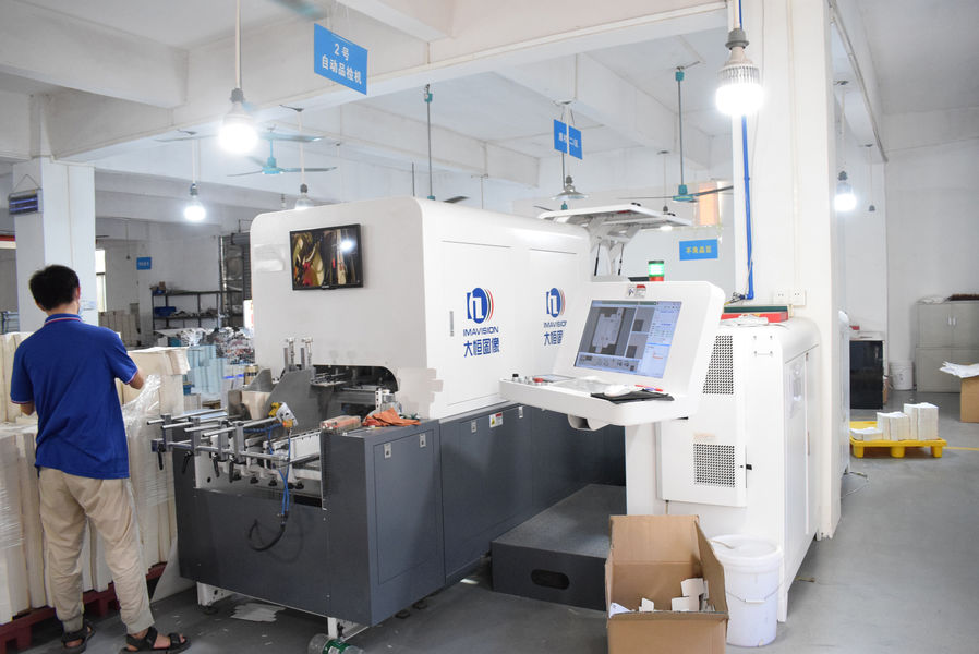 GUANGZHOU YM PACKAGE PRODUCTS CO.,LTD. γραμμή παραγωγής του κατασκευαστή