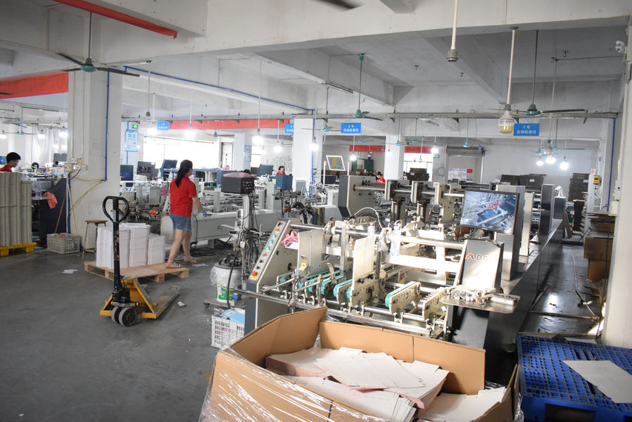 GUANGZHOU YM PACKAGE PRODUCTS CO.,LTD. γραμμή παραγωγής του κατασκευαστή